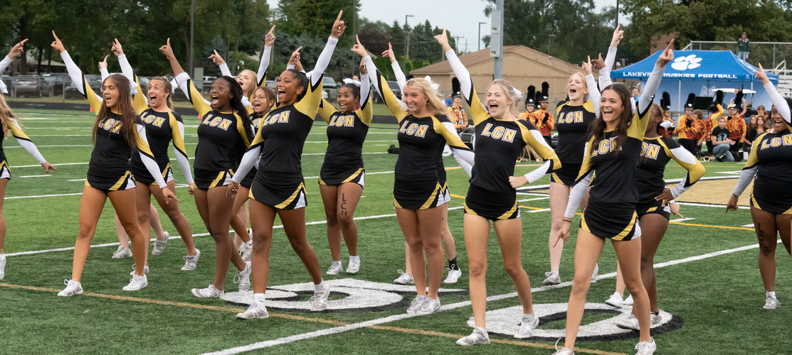 LCHS-N Cheer team performance